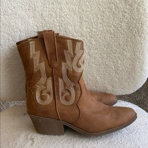 Rampage Parisa Tan Western Cowboy Boots